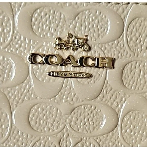 Coach Cream Wristlet Clutch - Picture 3 of 8